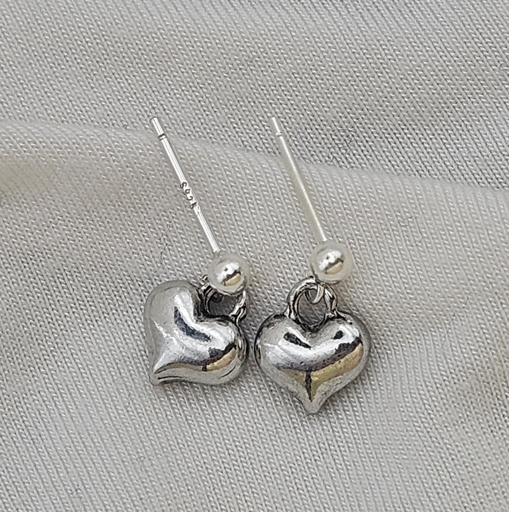 .925 Silver Heart Stud Earrings - Picture 2 of 5